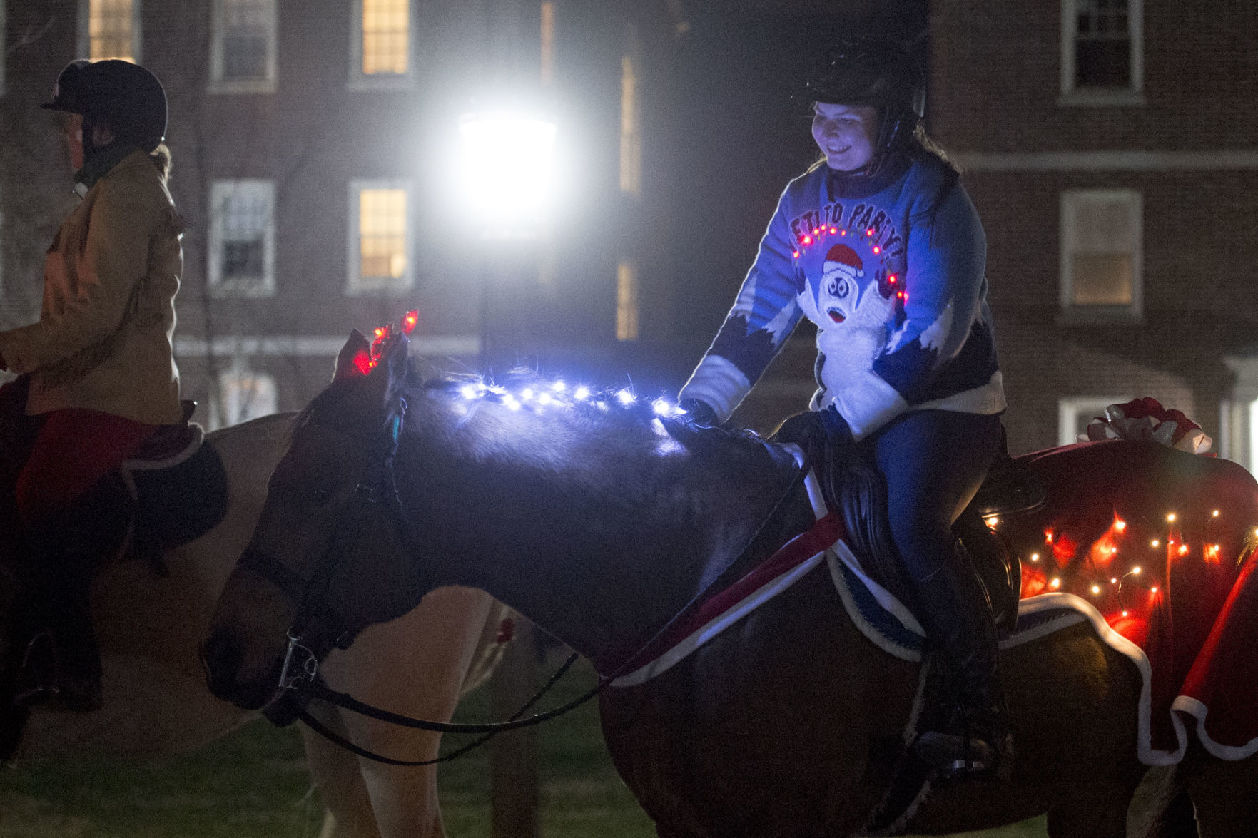 Christmas tree lighting at Sweet Briar 05